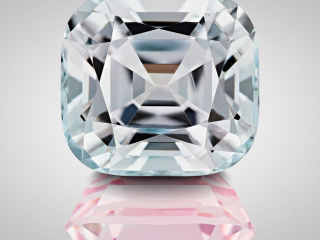 Professional gem photography of a bi-color Tourmaline by Arjuna Irsutti