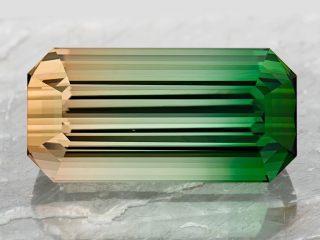 Professional gem photography of a bi-color Tourmaline by Arjuna Irsutti
