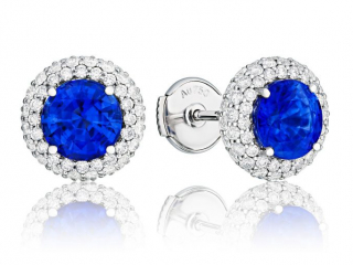 Earrings sapphires – Jewelry photography by Arjuna Irsutti Bangkok Professional jewelry photography of earrings with sapphires by Arjuna Irsutti