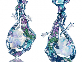 Earrings water opal – Jewelry photography by Arjuna Irsutti Bangkok Professional jewelry photography of earrings with water opal by Arjuna Irsutti