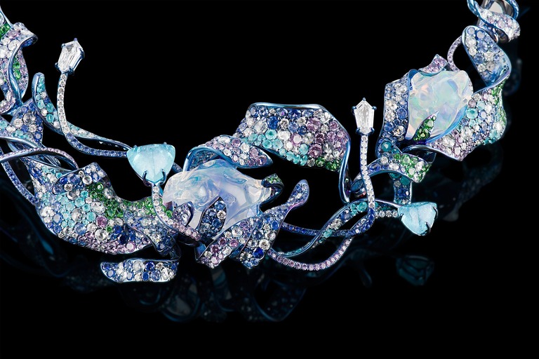 Professional jewelry photography of a necklace pendant with water opal by Arjuna Irsutti