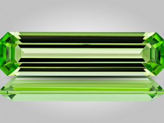 Professional gem photography of a peridot by Arjuna Irsutti