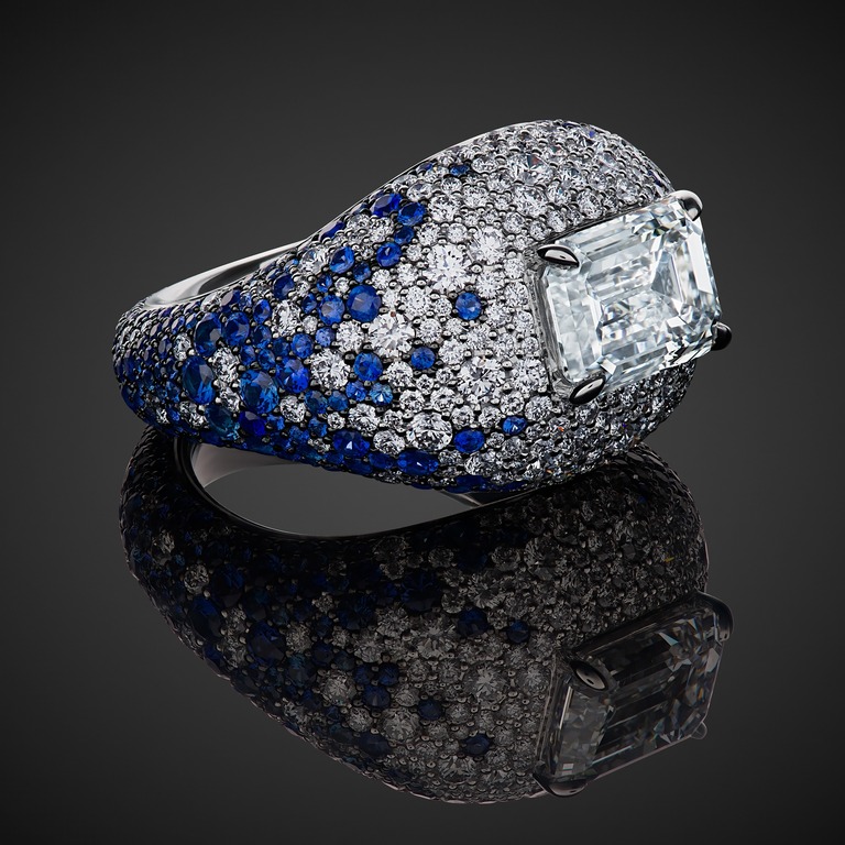Professional jewelry photography of a ring with a diamond by Arjuna Irsutti