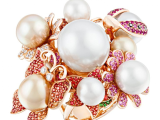 Ring pearls - Jewelry photography by Arjuna Irsutti Bangkok Professional jewelry photography of a ring with pearls by Arjuna Irsutti