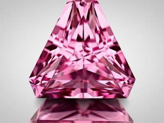 Professional gem photography of pink spinel by Arjuna Irsutti