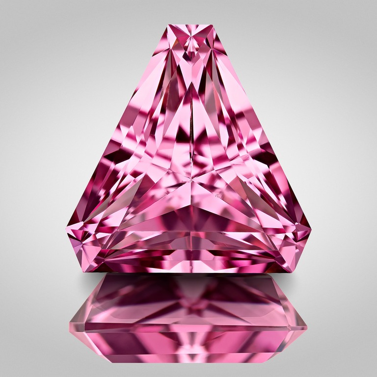 Spinel Pink – Gem photography by Arjuna Irsutti – Bangkok Professional gem photography of pink spinel by Arjuna Irsutti