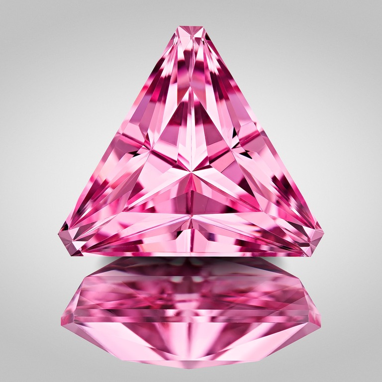 Professional gem photography of pink spinel by Arjuna Irsutti