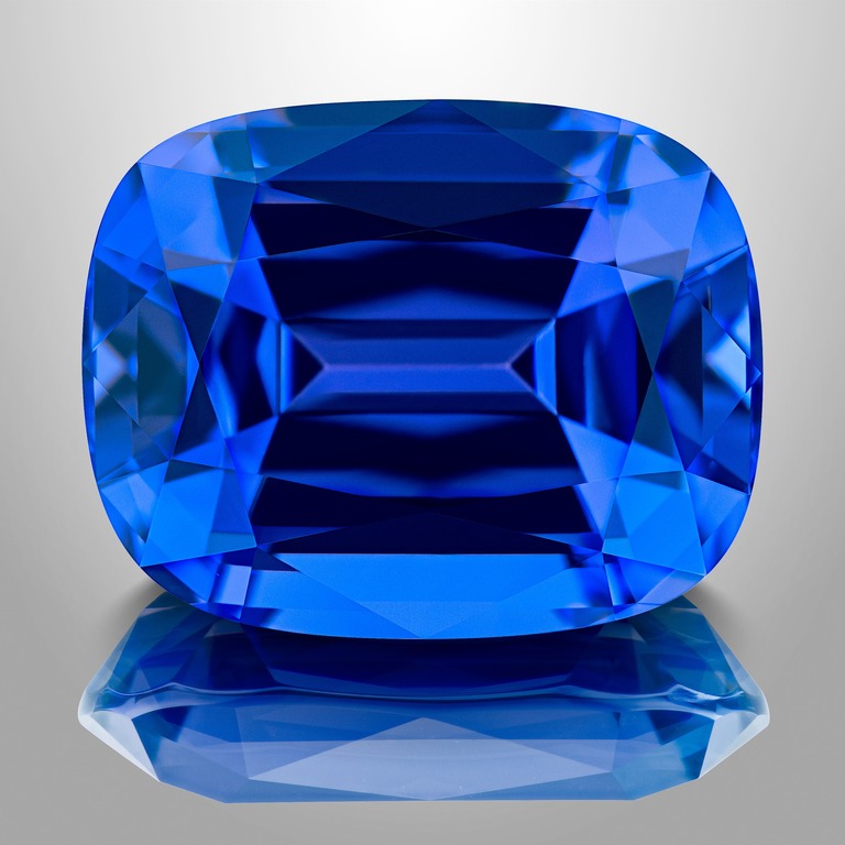 Tanzanite – Gem photography by Arjuna Irsutti – Bangkok Professional gem photography of tanzanite by Arjuna Irsutti