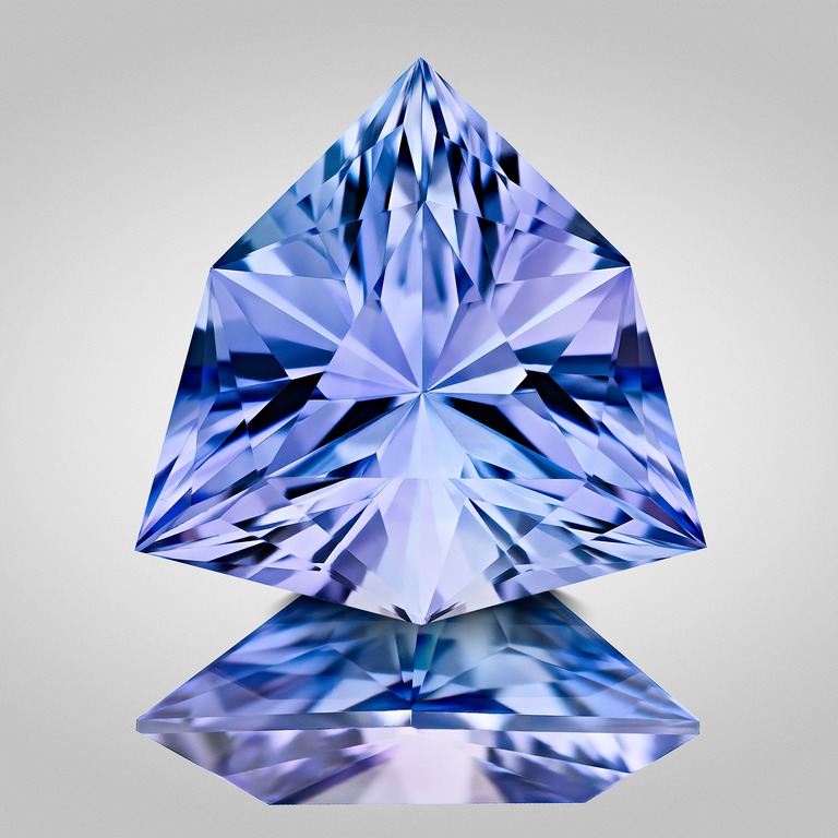 Professional gem photography of tanzanite by Arjuna Irsutti