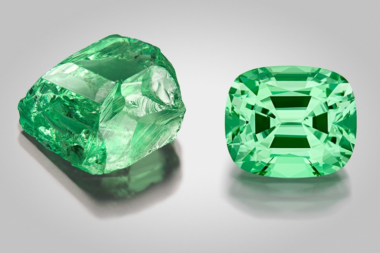 Tsavorite – Gem photography by Arjuna Irsutti – Bangkok Professional gem photography of a rough and faceted tsavorite by Arjuna Irsutti